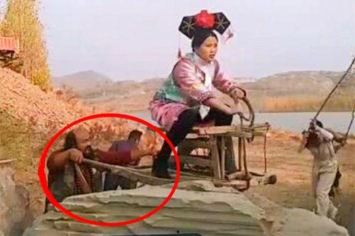 国产丝袜黑色高跟视频,国产黑色高跟美腿舞动风情