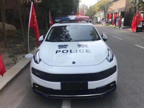 新疆换装国产警车视频,守护边疆安全风采再现